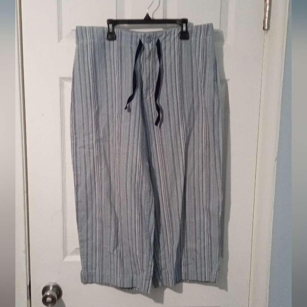 Lee Navy and White Striped Capris